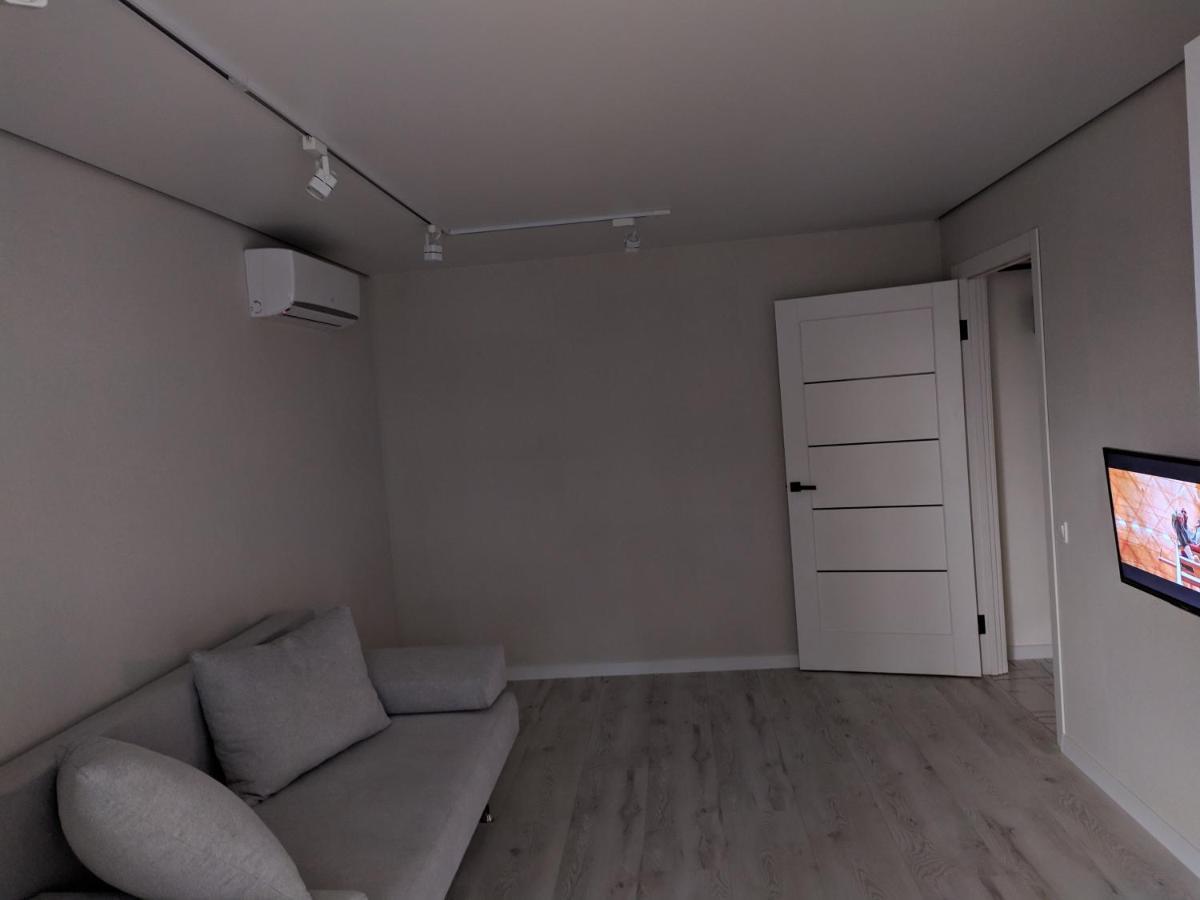 Cozy 75 Apart In Center - 2Х Кімнатна Квартира В Центрі Кропивницького Kropyvnytskyi Exterior foto